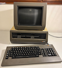 Sirius 1 mit Monitor und Tastatur von Victor/Sirius